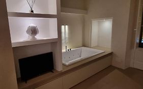 La Bella Volta - Elegant Rooms